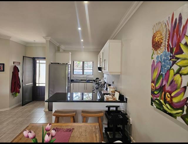 2 BEDROOM TOWNHOUSE FOR SALE IN SIMBITHI ECO ESTATE